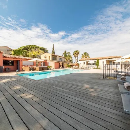 Les Capucines Saint Tropez Hotel 4*