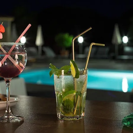 Les Capucines Saint Tropez Gassin