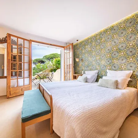 Les Capucines Saint Tropez 4*